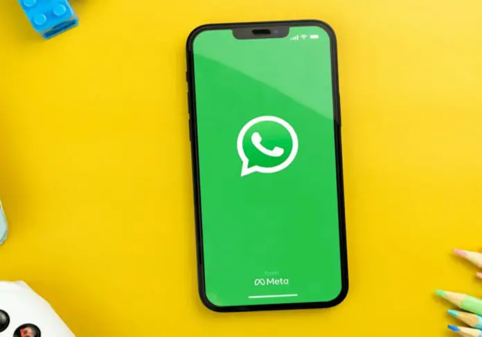 Meta's AI Chatbot seamlessly integrated into WhatsApp's web version
